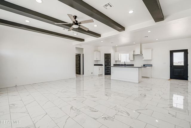 1373 GOBI DESERT Drive, Chaparral, NM 88081