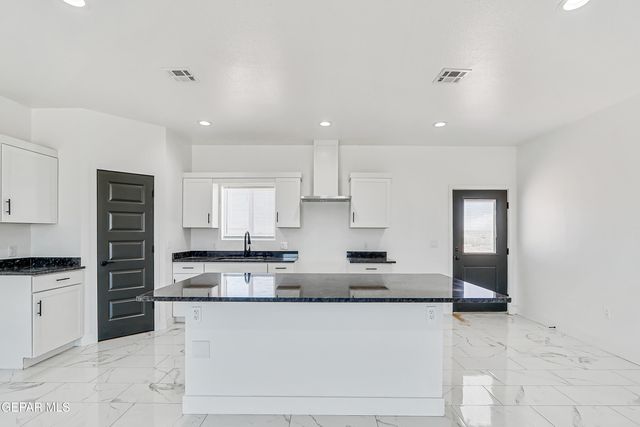 1373 GOBI DESERT Drive, Chaparral, NM 88081