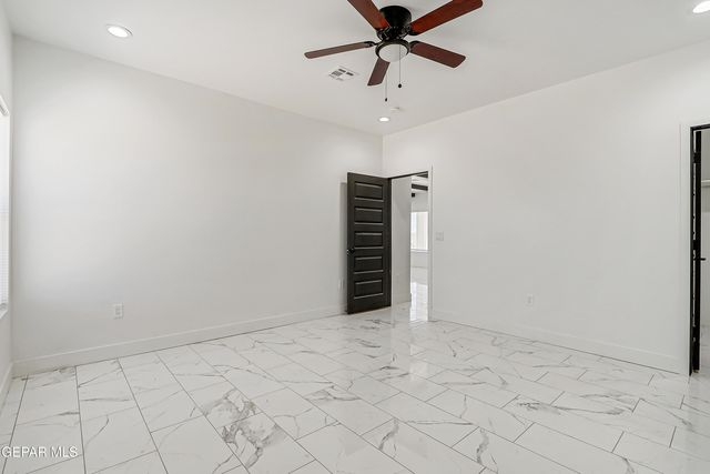 1373 GOBI DESERT Drive, Chaparral, NM 88081