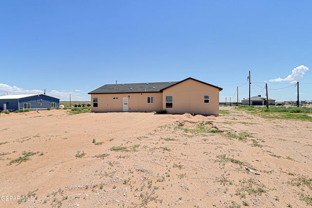 1373 GOBI DESERT Drive, Chaparral, NM 88081