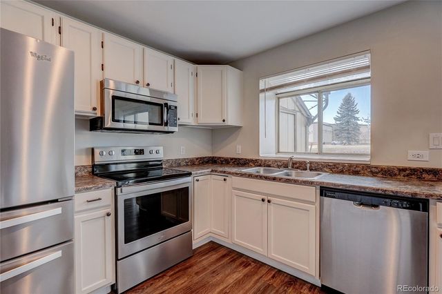 9700 W Chatfield Avenue D, Littleton, CO 80128