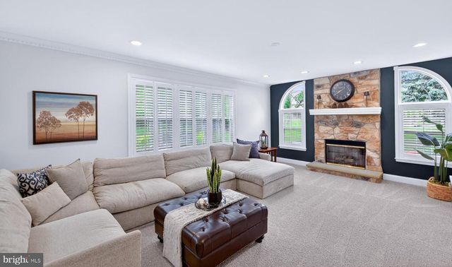 53 GREEN BRIAR DR, Phoenixville, PA 19460