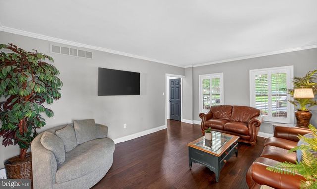 53 GREEN BRIAR DR, Phoenixville, PA 19460
