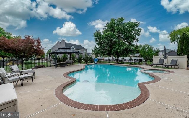 53 GREEN BRIAR DR, Phoenixville, PA 19460