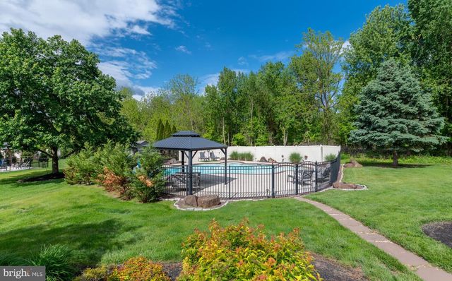53 GREEN BRIAR DR, Phoenixville, PA 19460