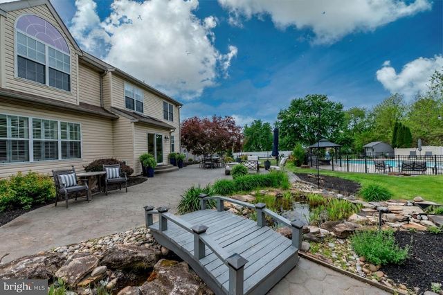 53 GREEN BRIAR DR, Phoenixville, PA 19460
