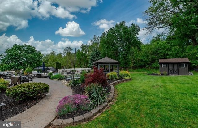 53 GREEN BRIAR DR, Phoenixville, PA 19460