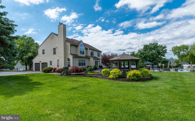 53 GREEN BRIAR DR, Phoenixville, PA 19460