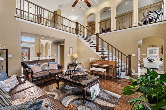 4147 Ironwood Dr, Greenbrier, TN 37073