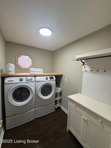 12016 Parkland Ct, Middeltown, KY 40243