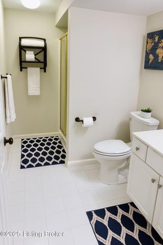 12016 Parkland Ct, Middeltown, KY 40243