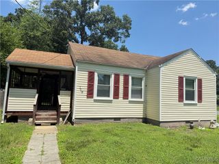 118 Defense Ave, Sandston, VA 23150