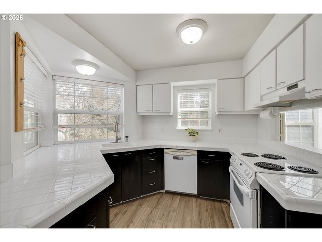 8700 Sw CURRY Dr, Wilsonville, OR 97070