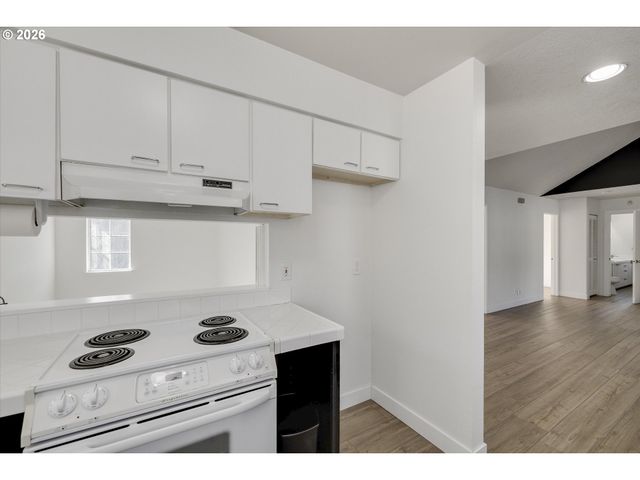 8700 Sw CURRY Dr, Wilsonville, OR 97070