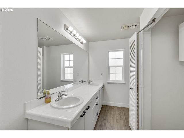 8700 Sw CURRY Dr, Wilsonville, OR 97070