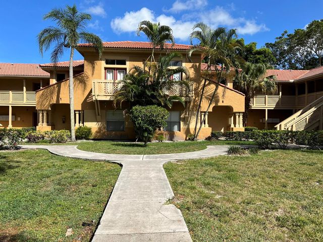 4751 Via Palm Lakes 416, West Palm Beach, FL 33417
