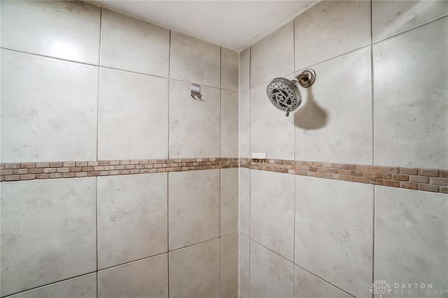 5018 Alpine Rose Court, Dayton, OH 45458