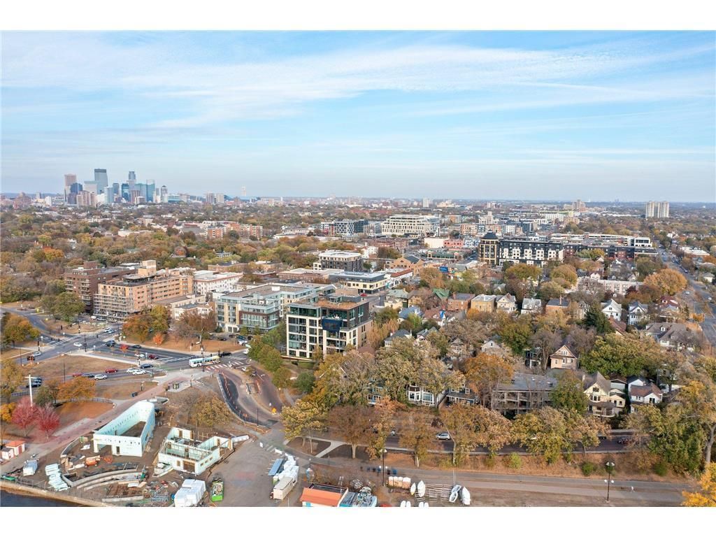 3033 E Bde Maka Ska Parkway 301, Minneapolis, MN 55408 — photo 4