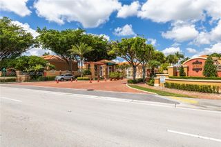 6142 NW 115th Place 324, Doral, FL 33178