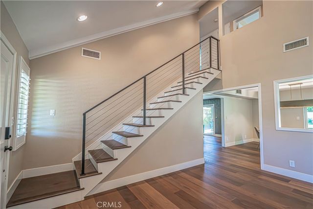 23340 Cedartown, Newhall, CA 91321