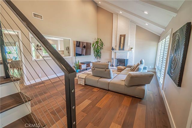23340 Cedartown, Newhall, CA 91321