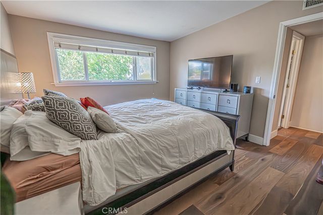 23340 Cedartown, Newhall, CA 91321