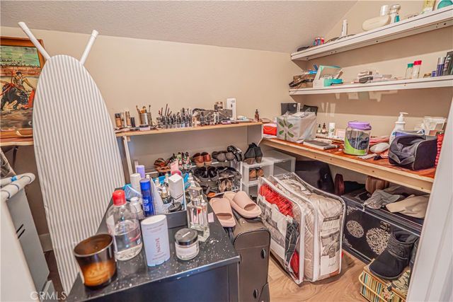 23340 Cedartown, Newhall, CA 91321