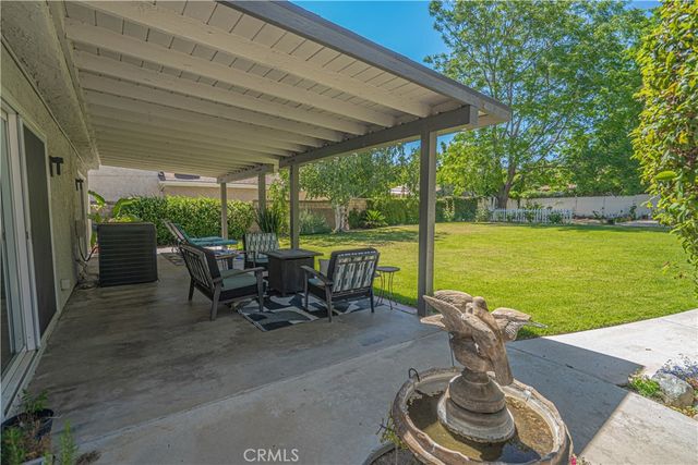 23340 Cedartown, Newhall, CA 91321