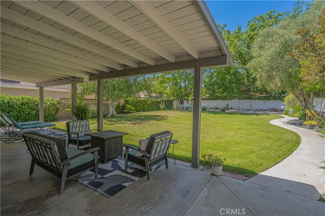 23340 Cedartown, Newhall, CA 91321