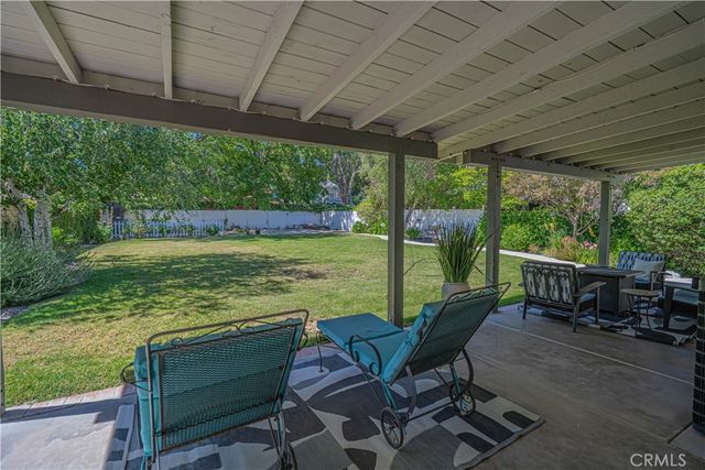 23340 Cedartown, Newhall, CA 91321