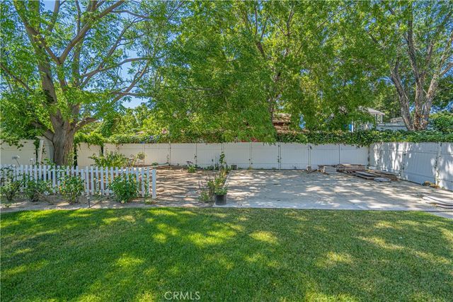 23340 Cedartown, Newhall, CA 91321
