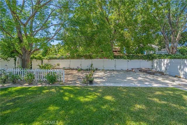 23340 Cedartown, Newhall, CA 91321