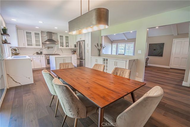 23340 Cedartown, Newhall, CA 91321