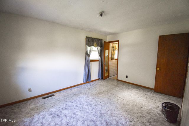 3023 Princeton Road, Kingsport, TN 37660