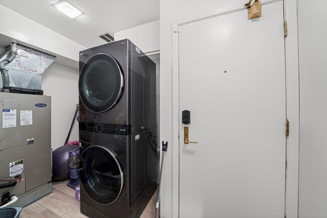 8094 Garfield Avenue 4-3, Burr Ridge, IL 60527