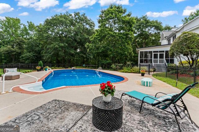 515 Harris Drive, Mcdonough, GA 30252