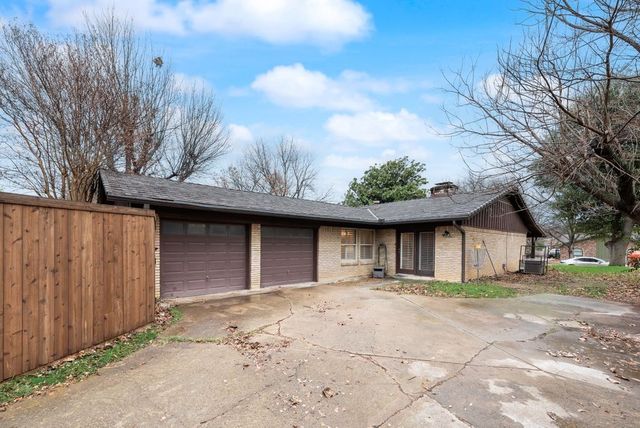 1406 Capetown Drive, Grand Prairie, TX 75050