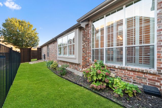 14881 Holly Leaf Drive, Frisco, TX 75035