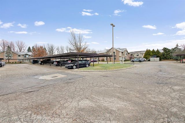 42461 Lilley Pointe Drive, Canton, MI 48187