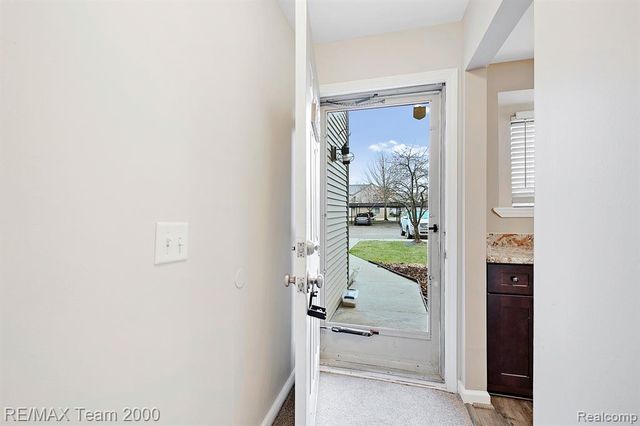 42461 Lilley Pointe Drive, Canton, MI 48187