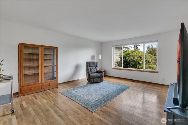 10510 SE 233rd Place, Kent, WA 98031