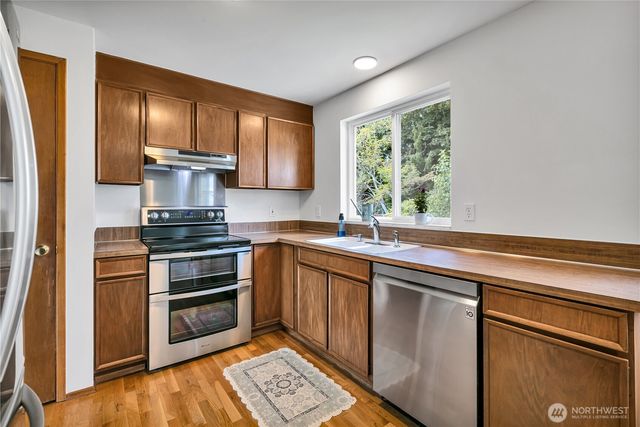 10510 SE 233rd Place, Kent, WA 98031