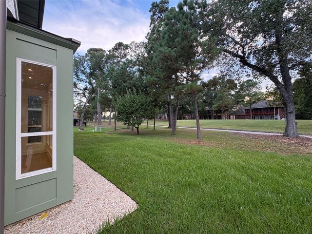 3223 Lazy Lake Lane, Montgomery, TX 77356