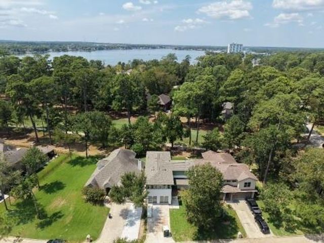 3223 Lazy Lake Lane, Montgomery, TX 77356