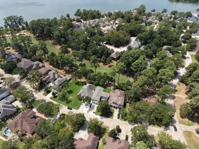 3223 Lazy Lake Lane, Montgomery, TX 77356