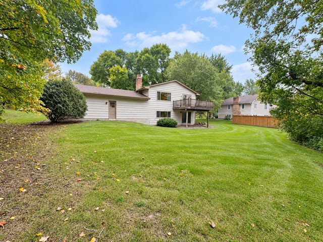 2811 Comstock Lane N, Plymouth, MN 55447