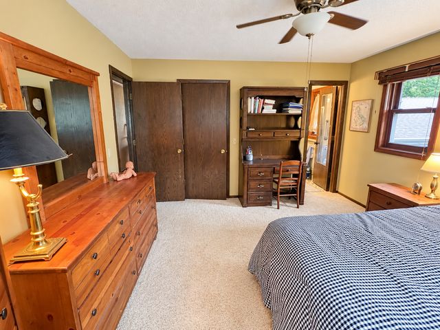 2811 Comstock Lane N, Plymouth, MN 55447
