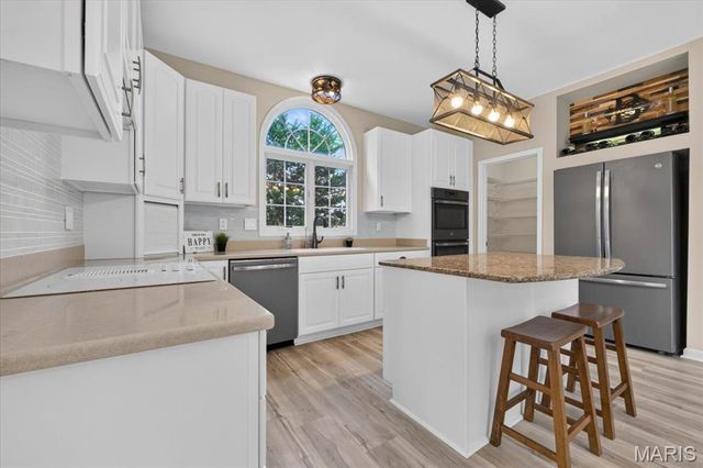 75 Hesters Court, St Charles, MO 63304