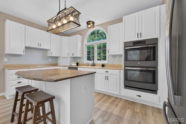 75 Hesters Court, St Charles, MO 63304