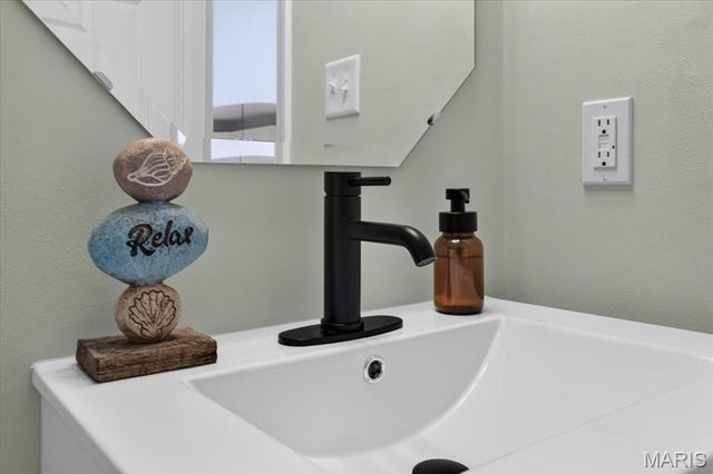 75 Hesters Court, St Charles, MO 63304